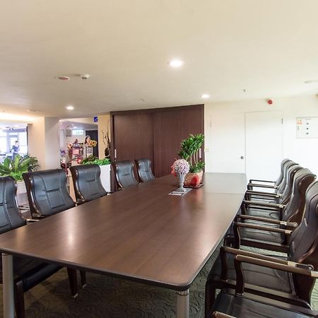 Ching Yeh Hotel Xinfeng Luaran gambar